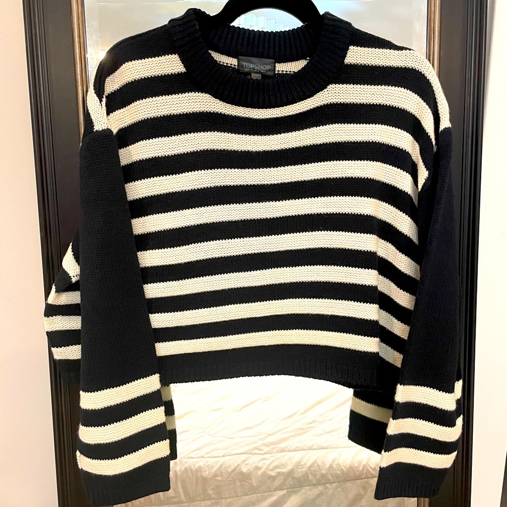 Cropped sweater